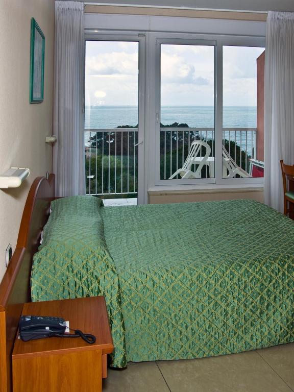 Hotel Cristallo Lerici Habitación foto